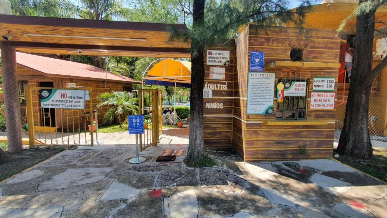 Parque Girasoles Balneario & Cabanas San Francisco del Rincón المظهر الخارجي الصورة